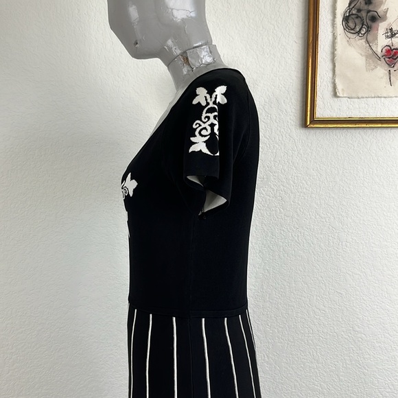 Anne Fontaine Knit NISA V Neck Short Sleeve A Line Dress Swing Trumpet Flower - Picture 5 of 10